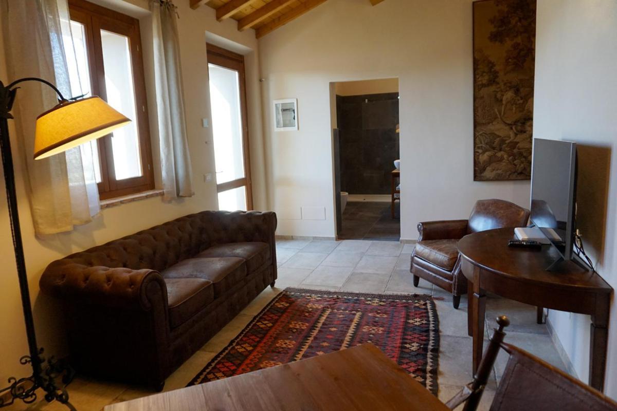Agriturismo Cheloni Guasticce Εξωτερικό φωτογραφία
