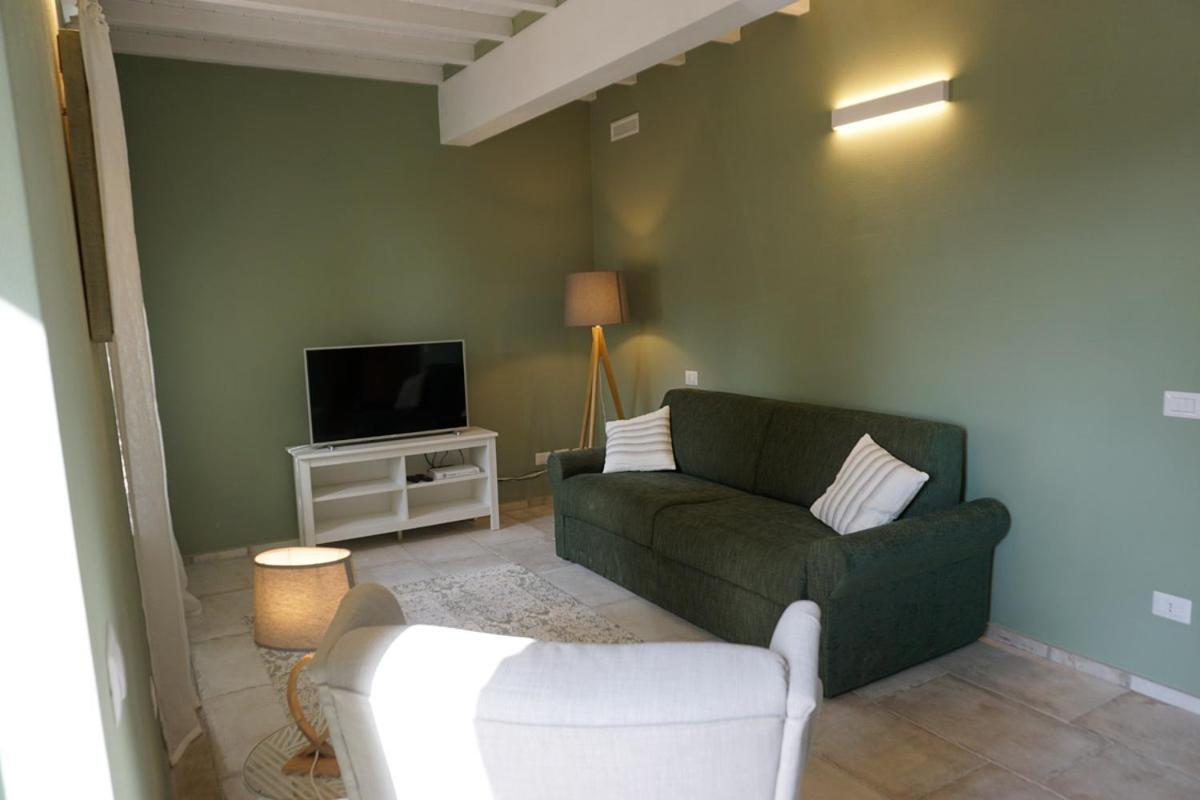 Agriturismo Cheloni Guasticce Εξωτερικό φωτογραφία